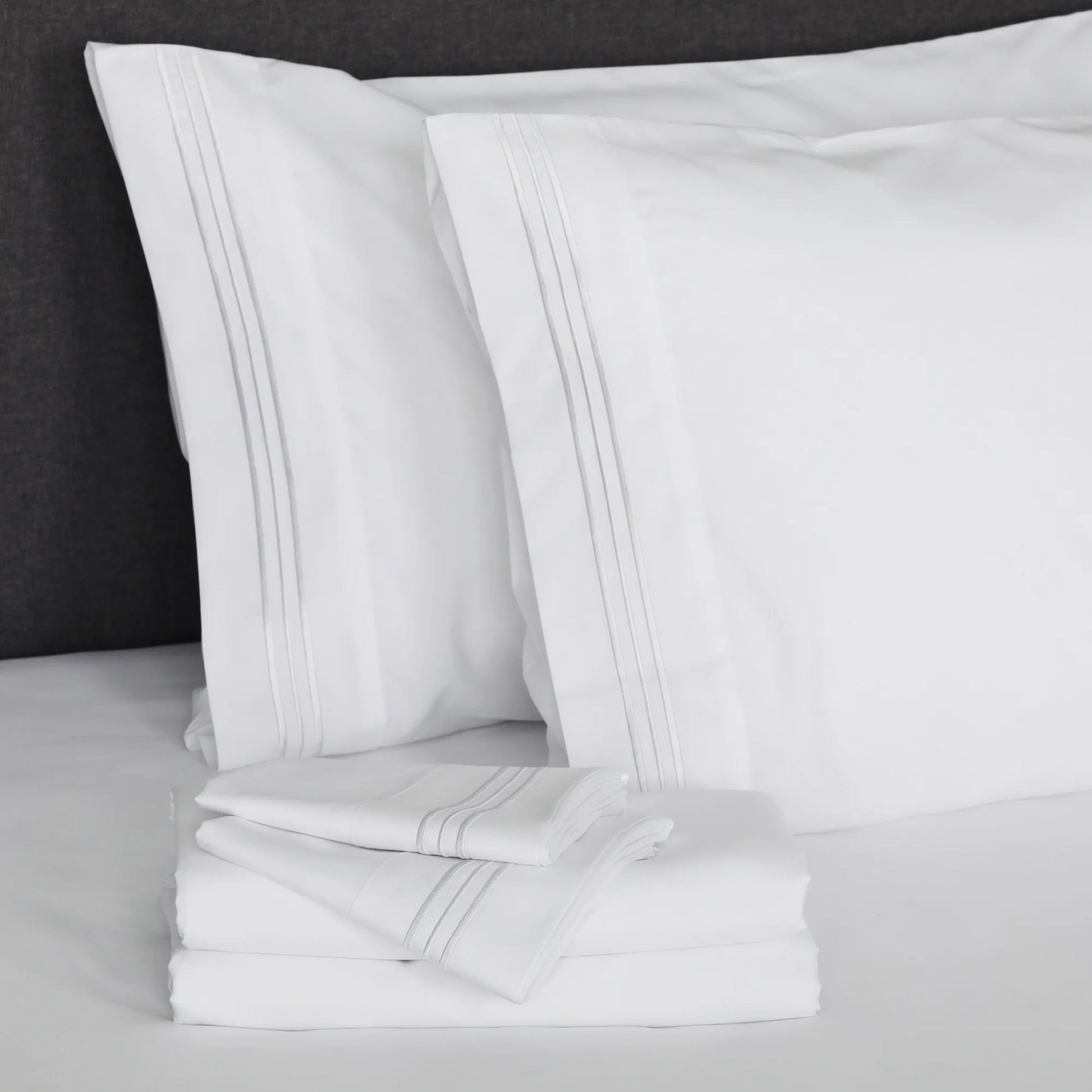 Angeland Vienne 4-Piece Microfiber Bed Sheet Set, Full, Navy Blue